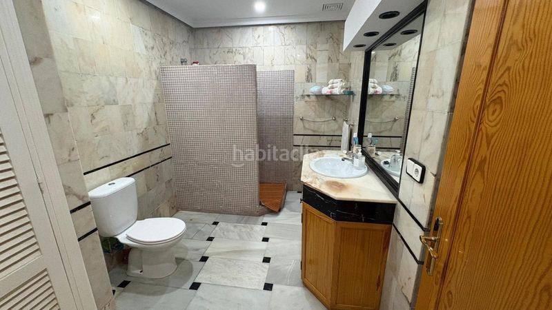 Foto a035f9fe-29a3-42c9-960e-127d66e4b67a. Casa adossada a La Banda - Campo de Fútbol Chiclana de la Frontera