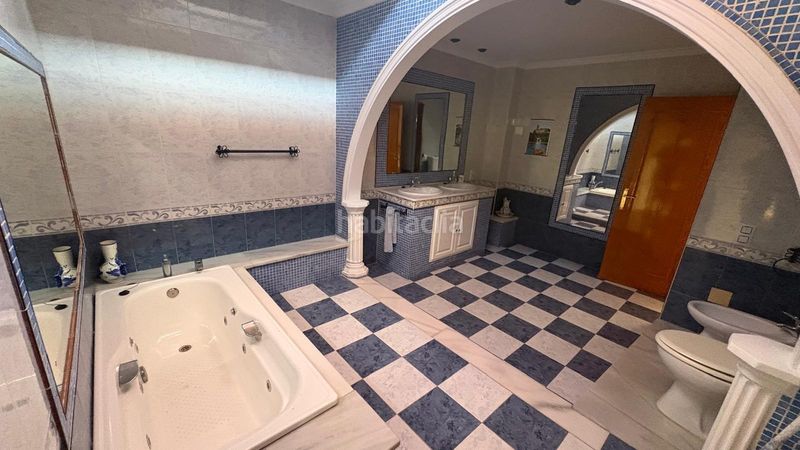 Foto e87d595e-93c5-49f5-9c0d-e9d3612b98a9. Casa adossada a La Banda - Campo de Fútbol Chiclana de la Frontera