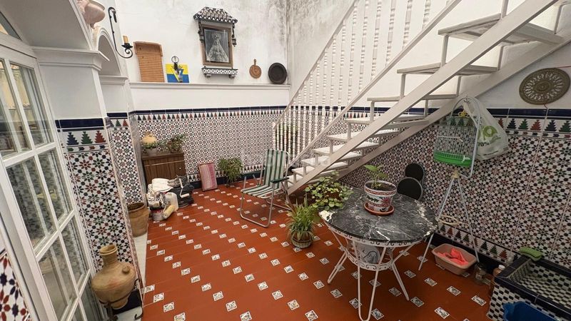 Foto f4b1d275-c92f-44de-9e90-7fd52a5269c8. Casa adossada a La Banda - Campo de Fútbol Chiclana de la Frontera