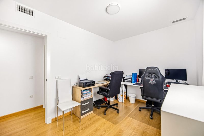 Foto 2d16803b-0911-44ff-8441-d00dfa5ed3f3. Pis amb aparcament piscina a La Banda - Campo de Fútbol Chiclana de la Frontera