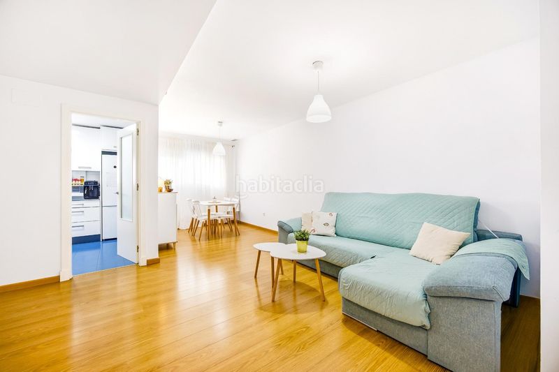 Foto 2f03c078-0389-417d-be4e-0ae72b2b0cf5. Pis amb aparcament piscina a La Banda - Campo de Fútbol Chiclana de la Frontera