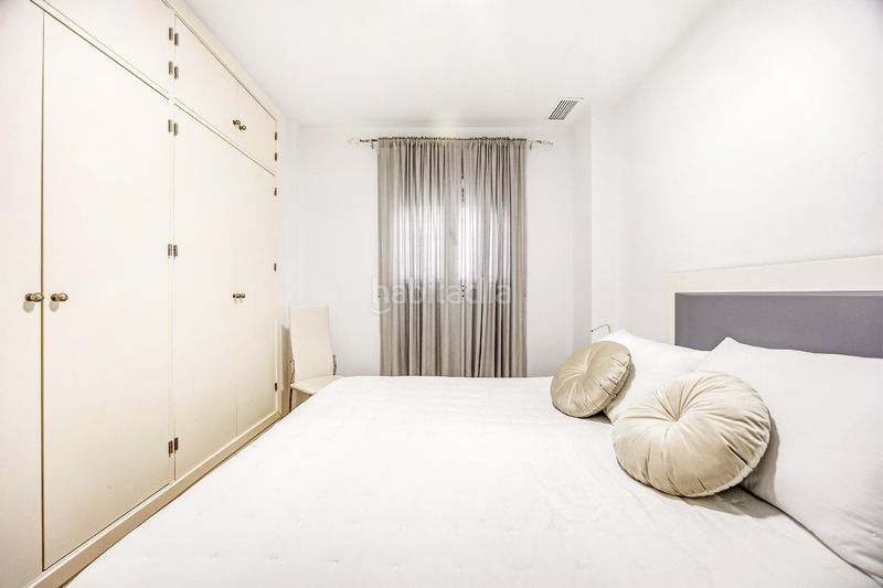 Foto 3aa0b0f5-9816-40b0-9ec7-903e0b7e03e1. Pis amb aparcament piscina a La Banda - Campo de Fútbol Chiclana de la Frontera