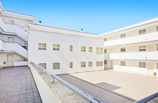 Etagenwohnung in La Banda - Campo de Fútbol. Piso de 2 dormitorios en las delicias