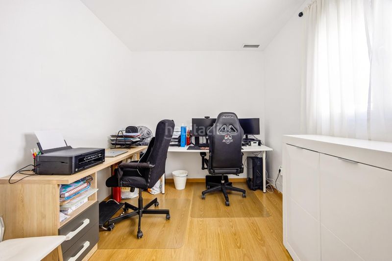 Foto 75217bff-a73d-4827-bb70-30887f6dccf0. Pis amb aparcament piscina a La Banda - Campo de Fútbol Chiclana de la Frontera