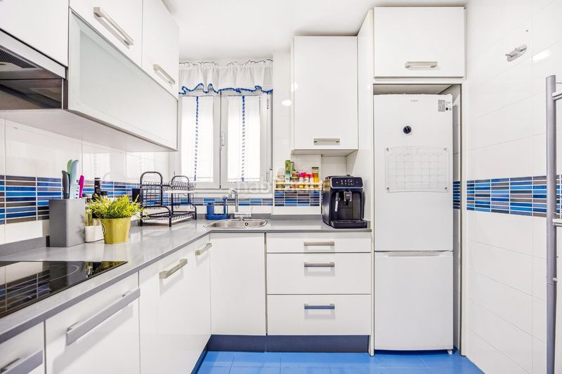 Foto 7b033a44-6584-457f-9ce5-51b51071ebda. Pis amb aparcament piscina a La Banda - Campo de Fútbol Chiclana de la Frontera