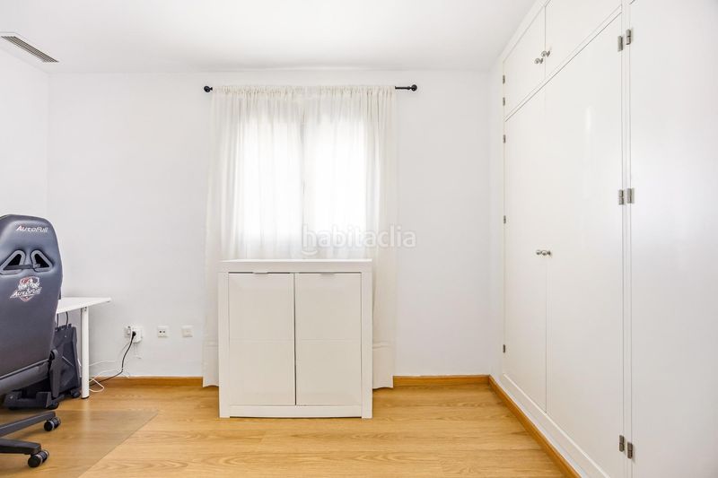 Foto ace48db0-a87d-412e-a2c3-dcd17d60b1be. Pis amb aparcament piscina a La Banda - Campo de Fútbol Chiclana de la Frontera