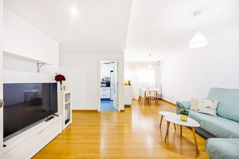 Foto c9fafef2-f342-4f35-a3f2-8211a58f3bc9. Pis amb aparcament piscina a La Banda - Campo de Fútbol Chiclana de la Frontera