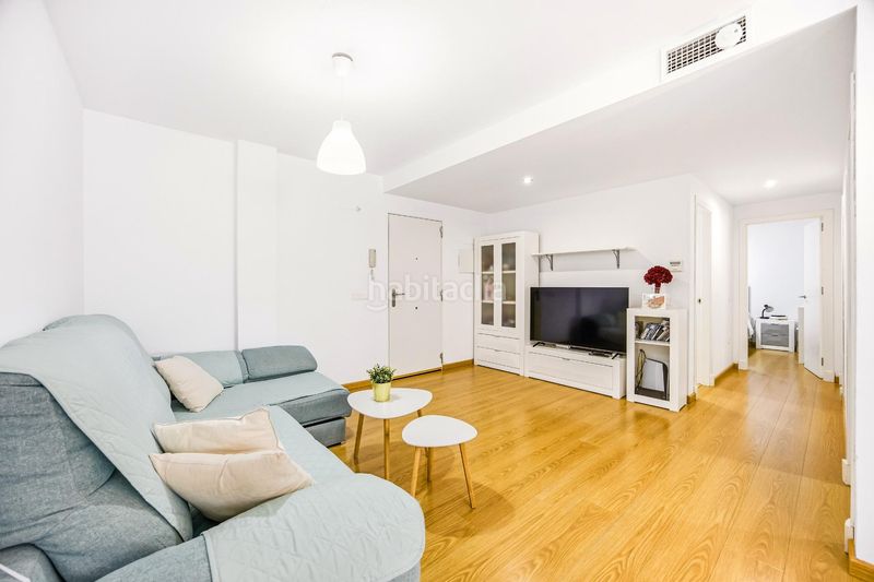 Foto ddda76db-6e0c-4615-a6d3-f6d3d46668bc. Pis amb aparcament piscina a La Banda - Campo de Fútbol Chiclana de la Frontera