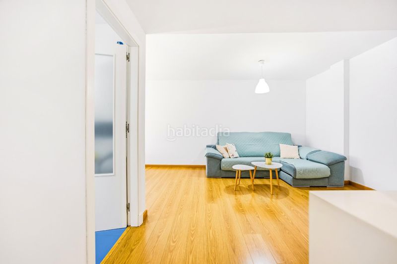 Foto f151c9ab-48b8-43bc-89b3-173402769bb2. Pis amb aparcament piscina a La Banda - Campo de Fútbol Chiclana de la Frontera