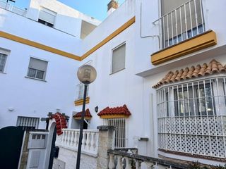 Semi detached house in La Casería - San Carlos. Unifamiliar de 3 dormitorios en la casería