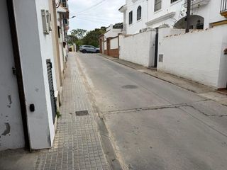Aparcament cotxe a La Soledad. Plaza de garaje en la soledad