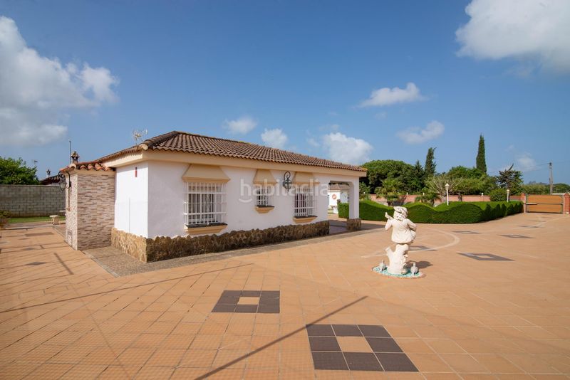 Foto bd110ab0-90b7-4ea0-ab2f-faf5a1104926. Xalet amb aparcament piscina a Las Lagunas - Campano Chiclana de la Frontera