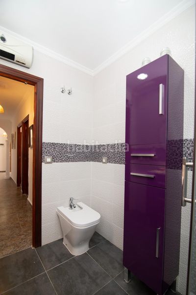 Foto d65350e5-f3ee-4ca5-8ff0-38133390efd6. Xalet amb aparcament piscina a Las Lagunas - Campano Chiclana de la Frontera