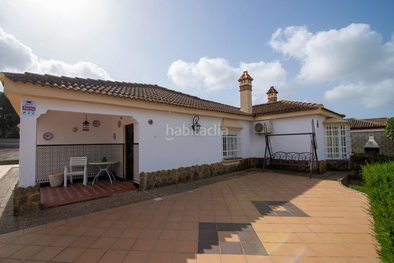 Foto faccc33b-abb3-4341-86f4-8a2b42e6b42a. Xalet amb aparcament piscina a Las Lagunas - Campano Chiclana de la Frontera