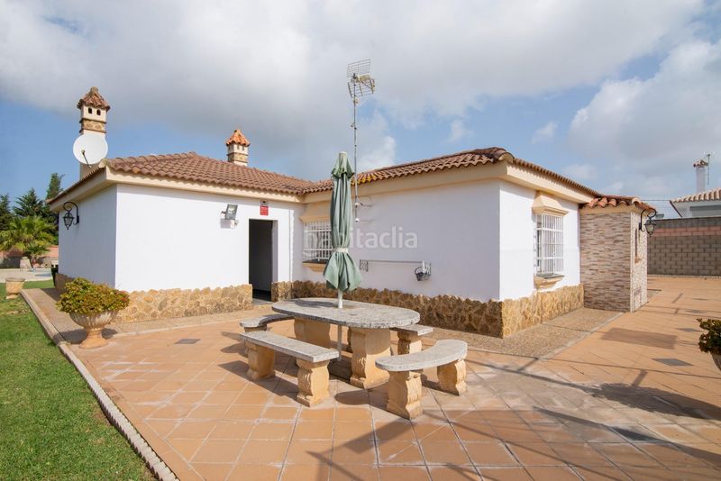 Foto fbbe39c6-5697-45cc-975f-d5f53e5c56a1. Xalet amb aparcament piscina a Las Lagunas - Campano Chiclana de la Frontera