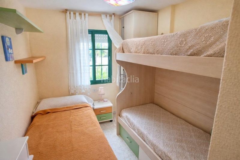 Foto 8f89715f-9352-48f1-aaeb-359fe5428374. Apartament amb aparcament a La Barrosa Chiclana de la Frontera
