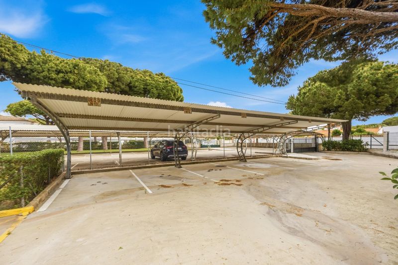 Foto 4bb12ac2-9b71-4de5-8516-a877b8585cc8. Apartament amb aparcament a La Barrosa Chiclana de la Frontera