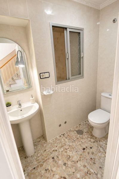 Foto 7a3958f0-9775-4b8d-aabd-c7556340b280. Casa adossada amb aparcament a Núcleo urbano Chiclana de la Frontera