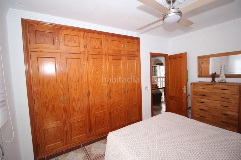 Foto c2cc3d2e-77dd-40b4-8e66-c4a04d088142. Casa adossada amb aparcament a Núcleo urbano Chiclana de la Frontera