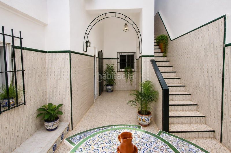 Foto ff0d25f3-2313-48d9-8933-024d1a576ff5. Casa adossada amb aparcament a Núcleo urbano Chiclana de la Frontera