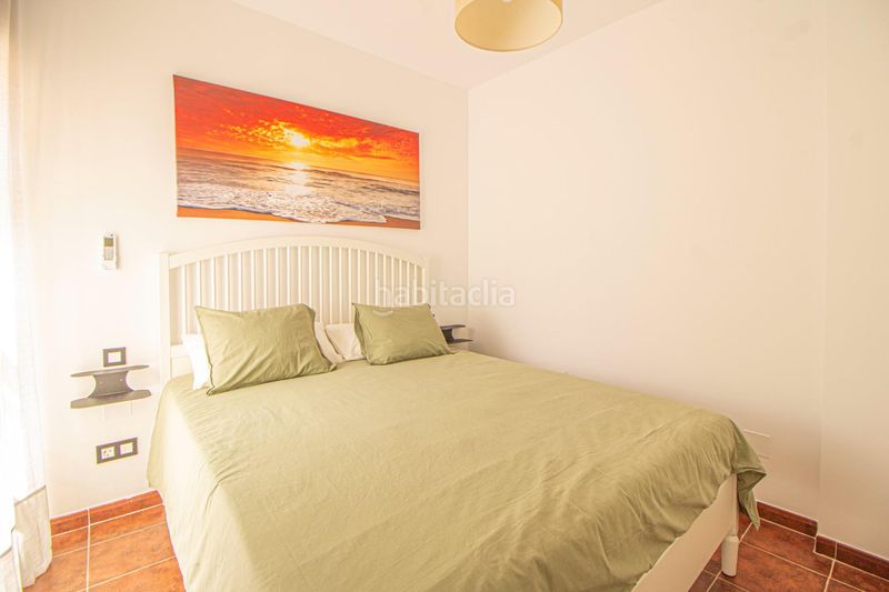 Foto bcdd6d72-fb5b-4561-9021-a0582c5b32d6. Apartament amb piscina a Los Gallos Chiclana de la Frontera