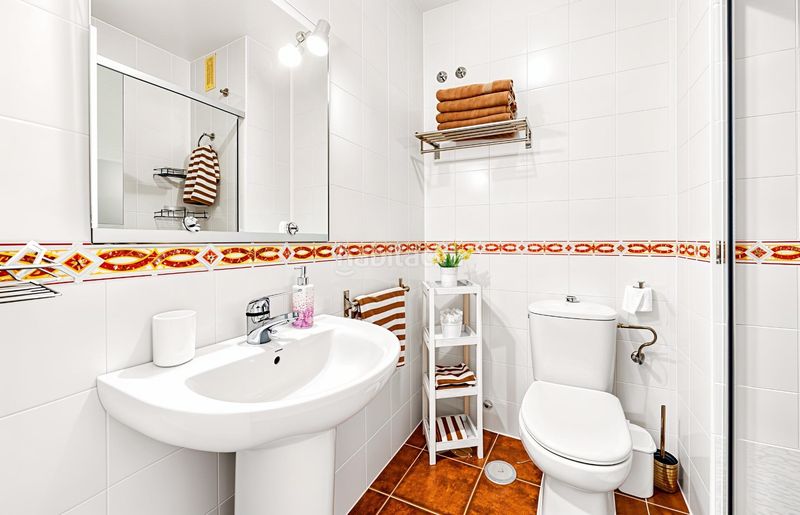 Foto 03cfd709-3297-4371-b302-7e246c8f4ed8. Apartament amb aparcament piscina a La Barrosa Chiclana de la Frontera