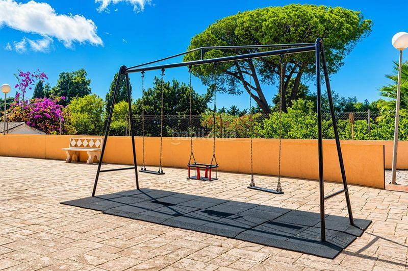 Foto 42f86d3b-2a47-443e-b084-24358669e277. Apartament amb aparcament piscina a La Barrosa Chiclana de la Frontera