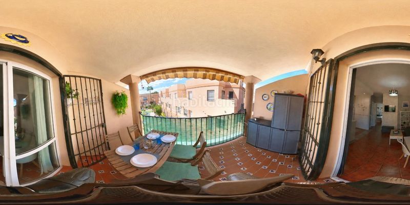 Foto e7f09a4f-6f52-4d88-ba04-269159a6b9de. Apartament amb aparcament piscina a La Barrosa Chiclana de la Frontera