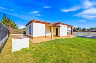 Casa a Los Franceses - La Vega. Chalet de 3 dormitorios en la dehesilla