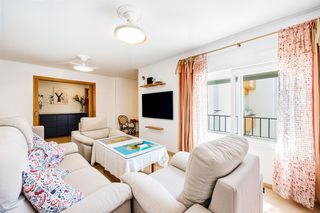 Flat in Núcleo urbano. Piso de 3 dormitorios y 2 baños en el retortillo