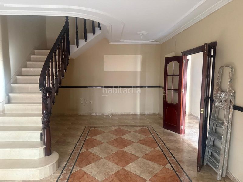 Foto b1adb838-3d72-4c76-9e39-4ff05ca0392f. Casa adossada amb calefacció a Núcleo urbano Chiclana de la Frontera