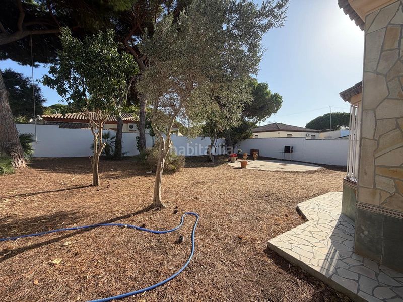 Foto d4712ad2-430c-49c0-a2a0-cf4bbcd84de8. Chalet in Las Lagunas - Campano Chiclana de la Frontera