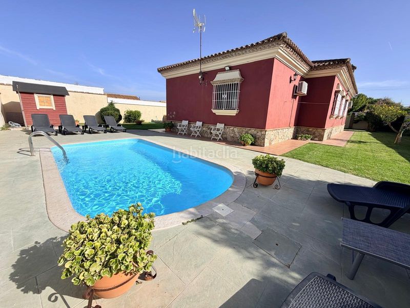Foto d23538ab-722c-40ab-bb95-81d58a2c927f. Xalet amb piscina a Las Lagunas - Campano Chiclana de la Frontera