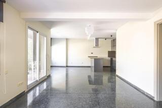 Appartement  Carrer de pius xi. 120 m2 acabat de reformar a tocant el parc de vallparadis