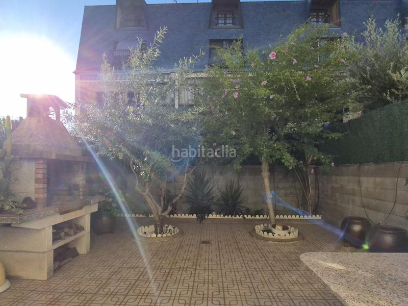 Foto 2d82ea56-cabf-4db4-8c00-7a4cd30af11d. Casa magnifica casa unifamiliar de 230 m2 con 3 hab dobles y gran estudio 55 m2 en Terrassa
