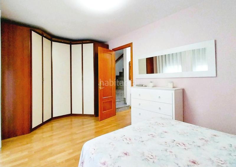 Foto 7086172a-5446-4a3c-871e-671f23888fa0. Casa magnifica casa unifamiliar de 230 m2 con 3 hab dobles y gran estudio 55 m2 en Terrassa