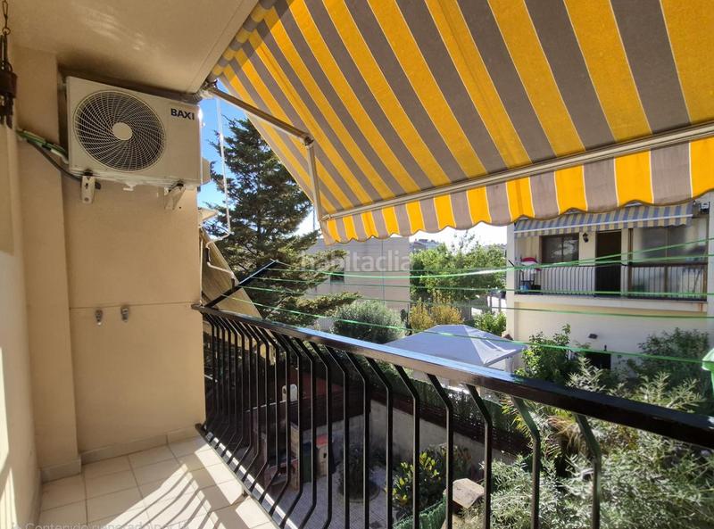 Foto c57261dd-81a5-4f01-86b0-ba15a0c39a64. Casa magnifica casa unifamiliar de 230 m2 con 3 hab dobles y gran estudio 55 m2 en Terrassa