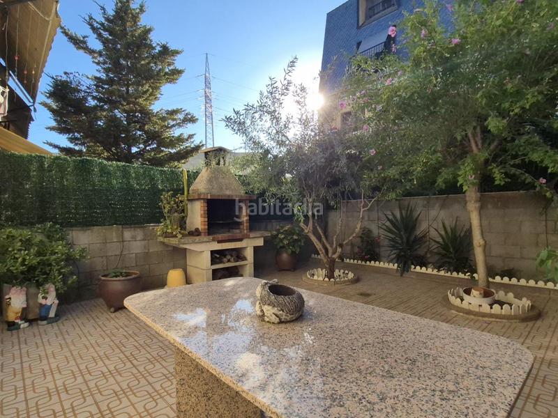 Foto f71c19e4-6444-40b6-8467-3bd454b58adb. Casa magnifica casa unifamiliar de 230 m2 con 3 hab dobles y gran estudio 55 m2 en Terrassa