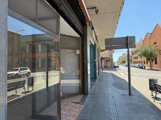 Business premise  Carrer de ramón y cajal. Local comercial en zona escuelas