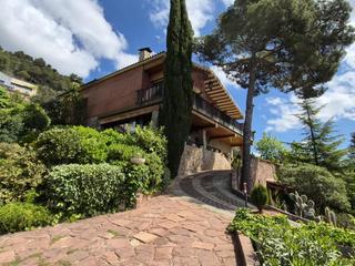 Casa en Matadepera. Torre amb 2 habitatges independents a sant lloren dels pins