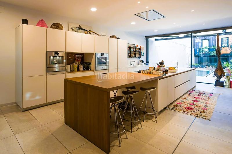 Foto 1075d401-b196-455b-9943-cbf9bc10197c. Rent house with parking pool in Ca n'Aurell Terrassa