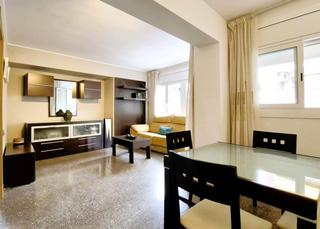 Appartement  Carrer de faraday. Cantoner de 4 hab 115 m2 al carrer faraday a 100 metres de la pl