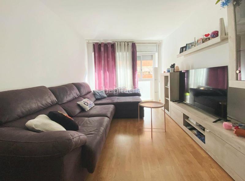 Foto 2c384b2f-b505-478f-9f18-90bb952aa5ab. Planta baja piso de en Segle XX con pk excelente oportunidad para inversores actualmente alquilado en Terrassa