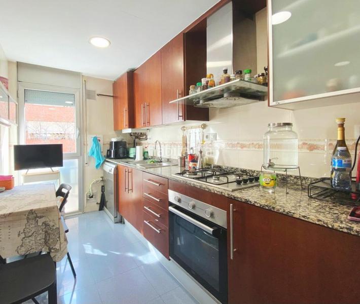 Foto a1f64a79-31b7-4866-8617-bb89af314c6b. Planta baja piso de en Segle XX con pk excelente oportunidad para inversores actualmente alquilado en Terrassa