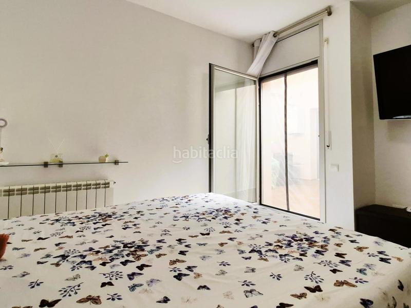 Foto 60d522a2-78ee-44c2-8235-df047f2af44c. Planta baja  seminueva de 3 hab con patio de 60 m2 sur en rambla francesc macia en Terrassa