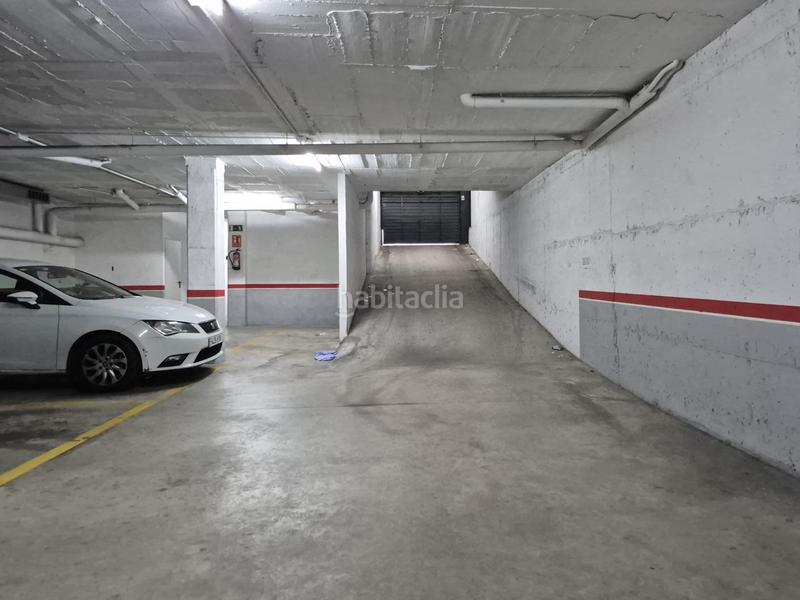 Foto 7d0fb066-d617-4b7a-8589-9900b229400b. Planta baja  seminueva de 3 hab con patio de 60 m2 sur en rambla francesc macia en Terrassa