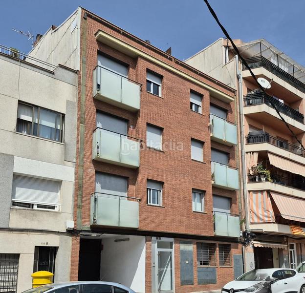 Foto b5486d8d-70fd-47d4-a206-82a27d946039. Planta baja  seminueva de 3 hab con patio de 60 m2 sur en rambla francesc macia en Terrassa