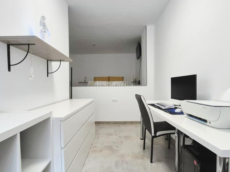 Foto d22ca425-e4ea-48d4-abbb-71d35934c00a. Planta baja  seminueva de 3 hab con patio de 60 m2 sur en rambla francesc macia en Terrassa