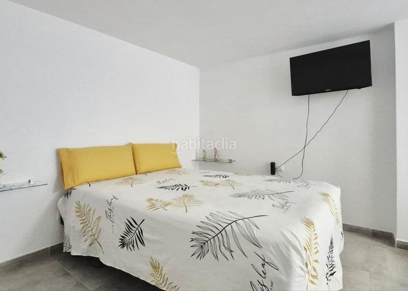 Foto f91c1796-41e4-4399-b148-f747e152a6c9. Planta baja  seminueva de 3 hab con patio de 60 m2 sur en rambla francesc macia en Terrassa