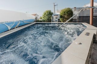 Casa  Zabaleta. Magnifico chalet 240 m2 en parcela esquinera de 730 m2 en pineda